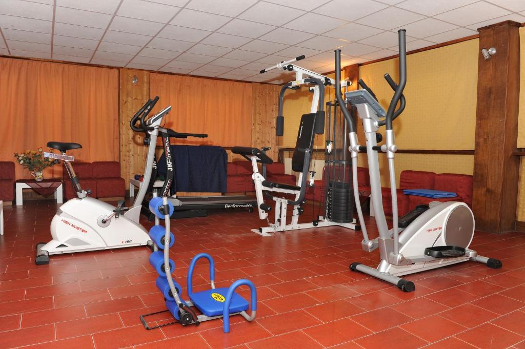 Hotel Bucaneve Moena Buitenkant foto